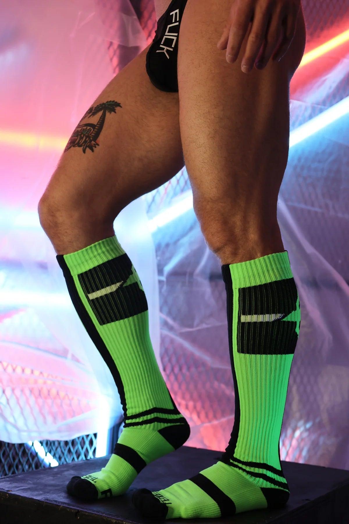 INFINITY SOCKS NEON GREEN - Take A Peek