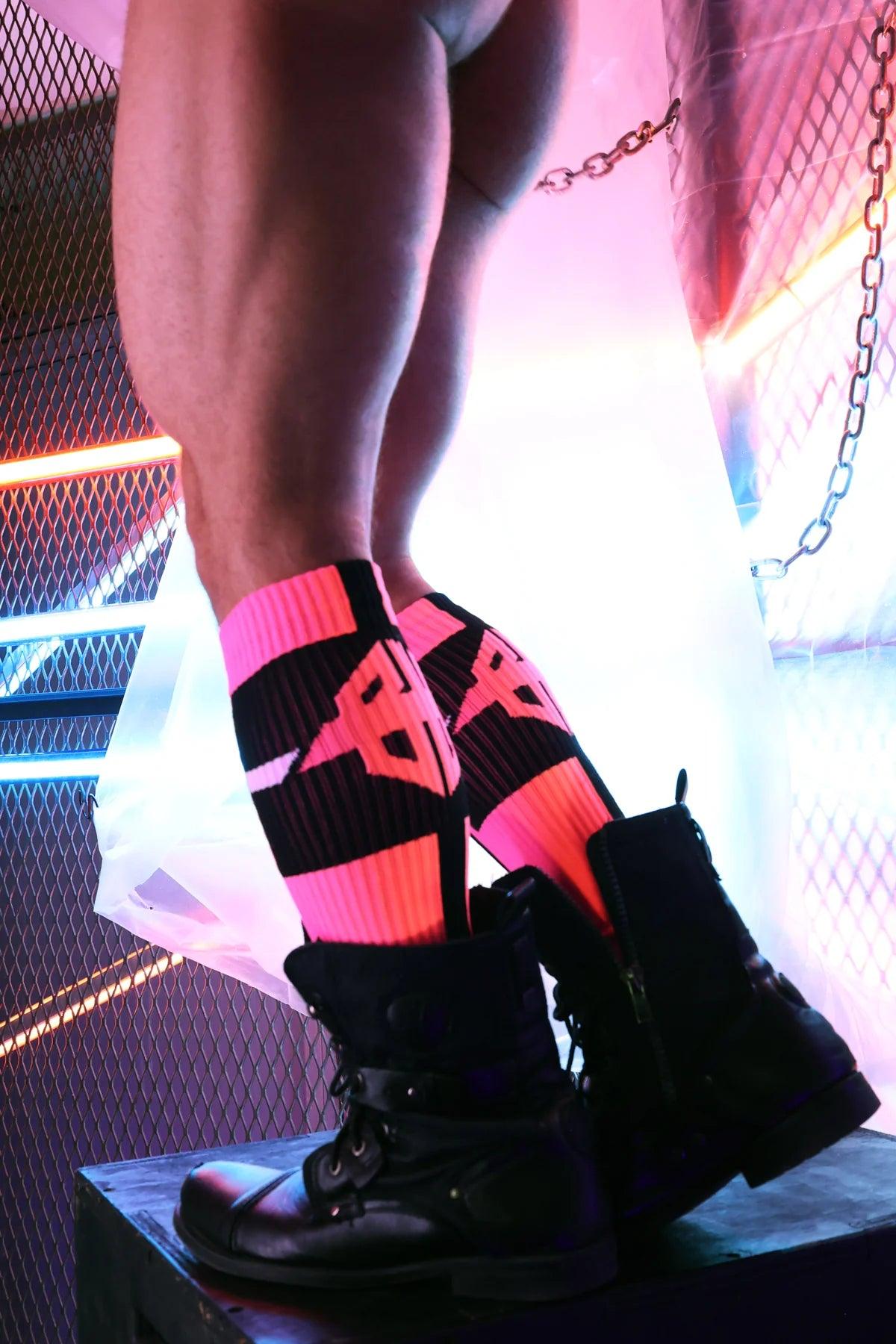 INFINITY SOCKS NEON PINK - Take A Peek